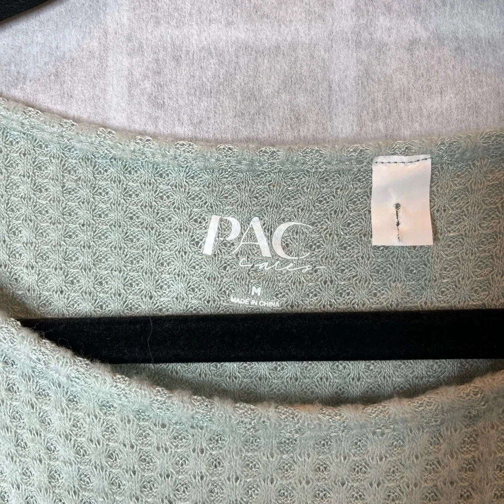 PAC Cares by PacSun Soft long sleeved top in sea foam green - Picture 2 of 4